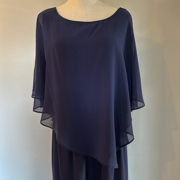 Luxology Women’s Large Navy Formal Pantsuit - Picture 2 of 11